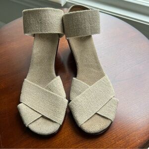 Charleston Shoe Co. Lafayette Tan Block Heel - 6M - Like New Condition